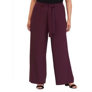 Torrid Crepe Cropped Tie Front Pants Size 1